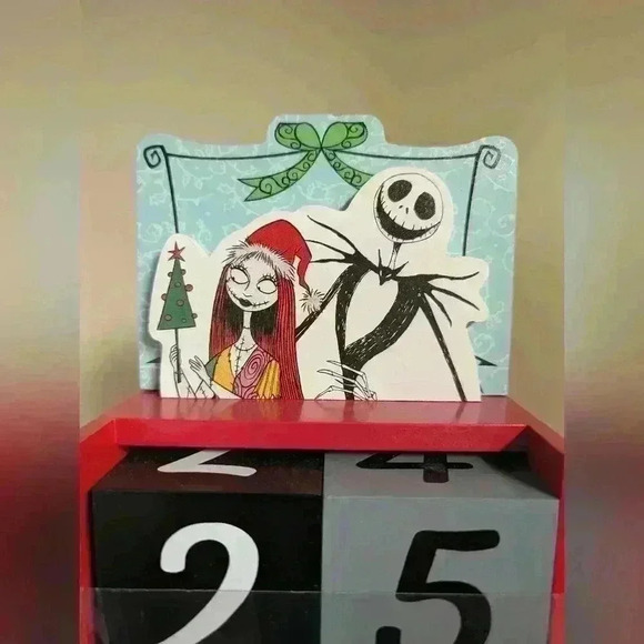 Nightmare before Christmas jack and Sally woodblock calendar - Picture 6 of 6